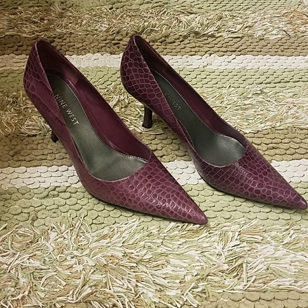 Nine West pointy toes heels